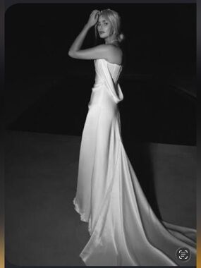 Sarah Seven Kennedy Sample Dress